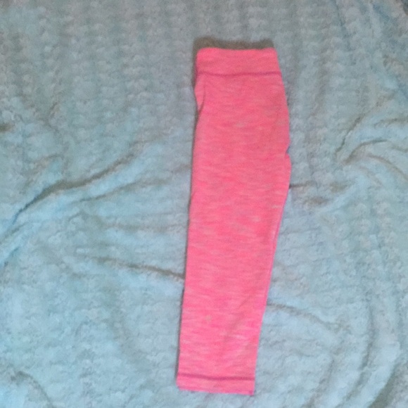 These pants are outgrown but they were loved - Picture 4 of 4